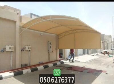 مظلات بولي كربونيت للسيارات والمساحات الخارجية