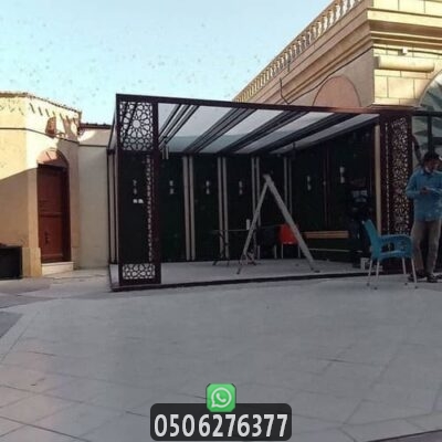 مظلات حديدية على أسطح المنازل